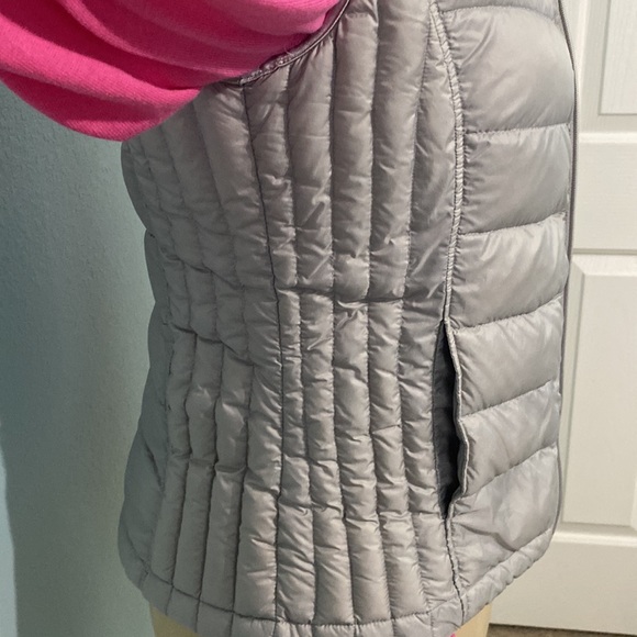 32 Degrees Weatherproof Down Gray Vest size Small - Picture 3 of 9